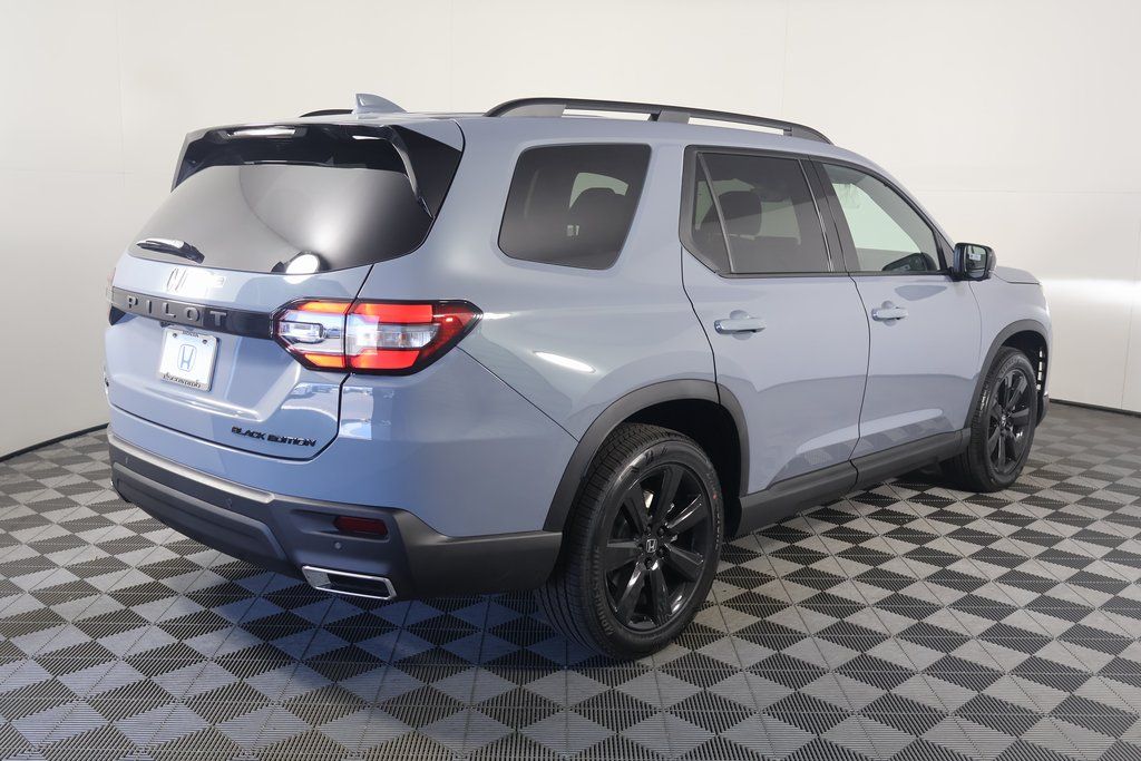 2025 Honda Pilot Black Edition 2