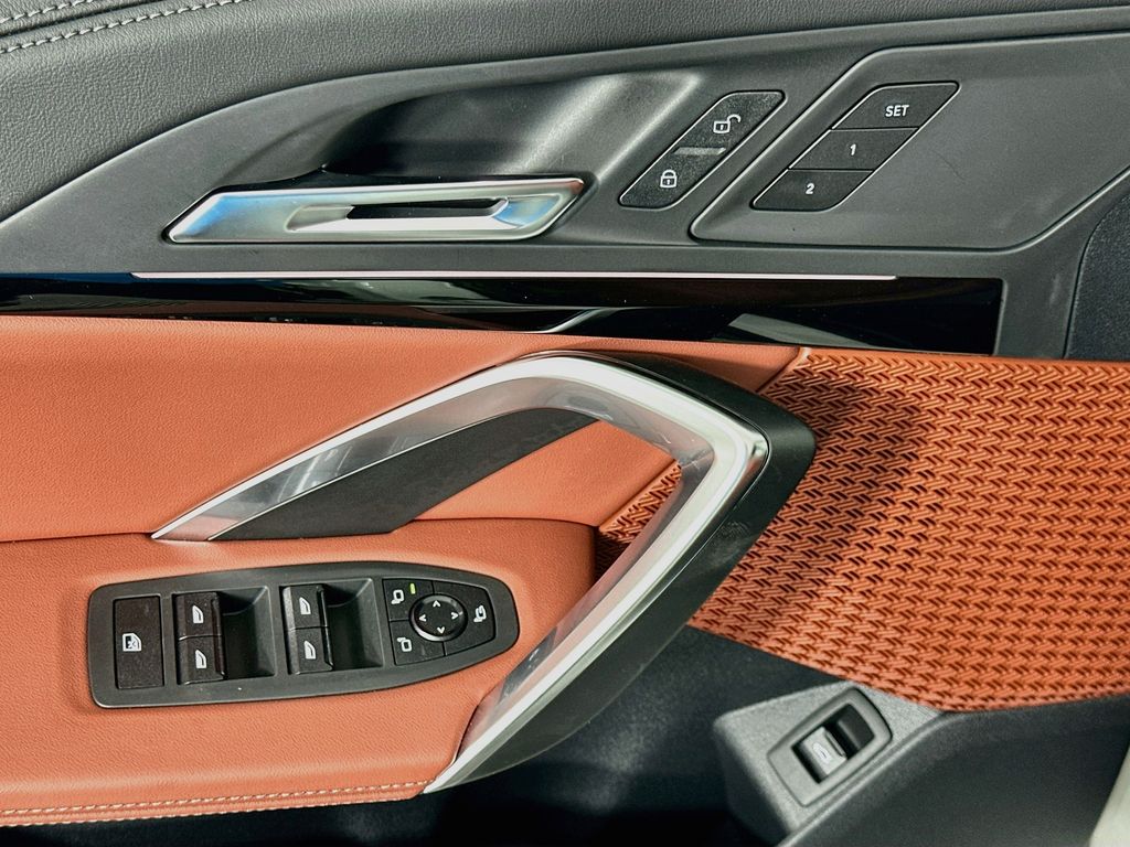 Thumbnail: 2026 BMW X1 - 20