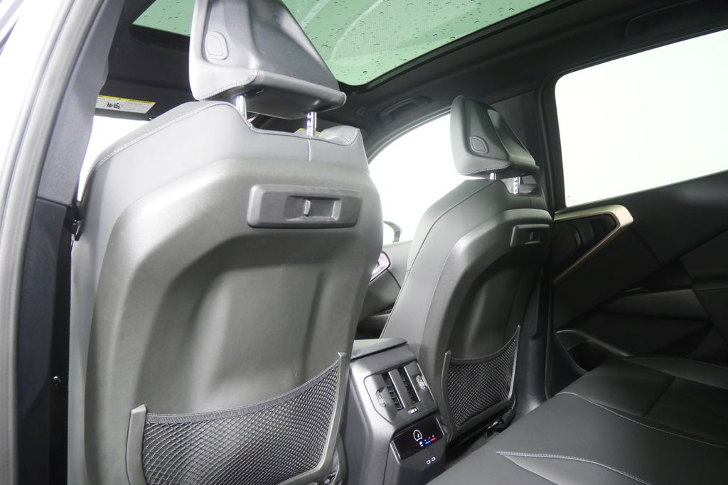 Thumbnail: 2025 BMW X3 - 16