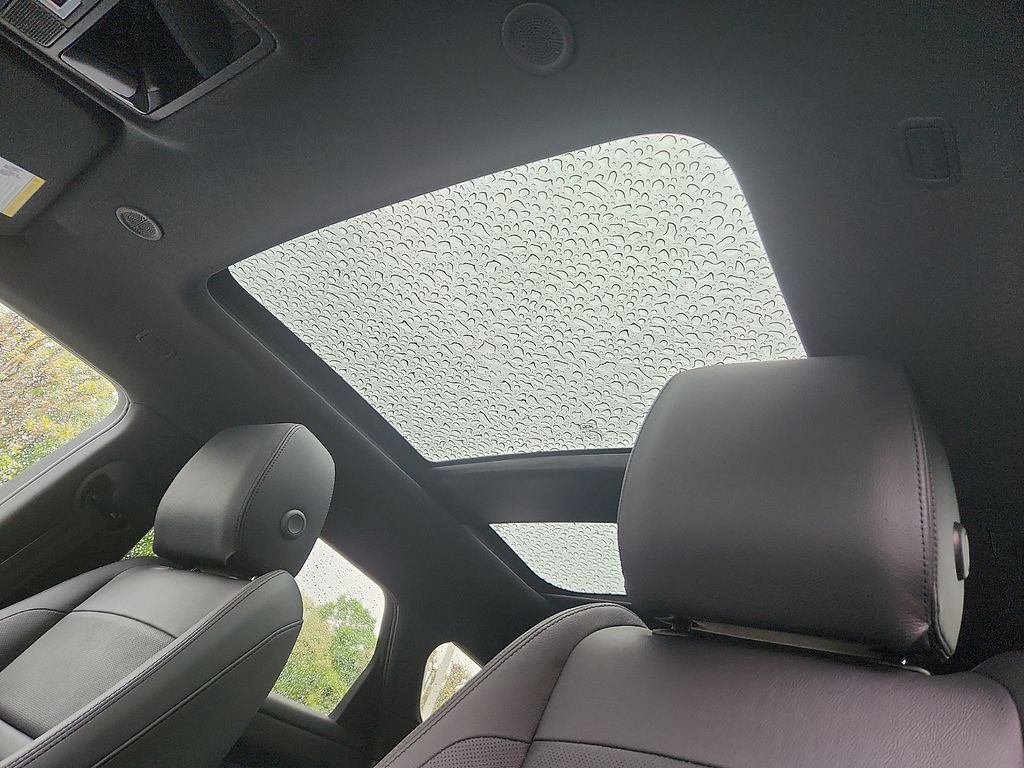 Thumbnail: 2024 Land Rover Range Rover Evoque - 14