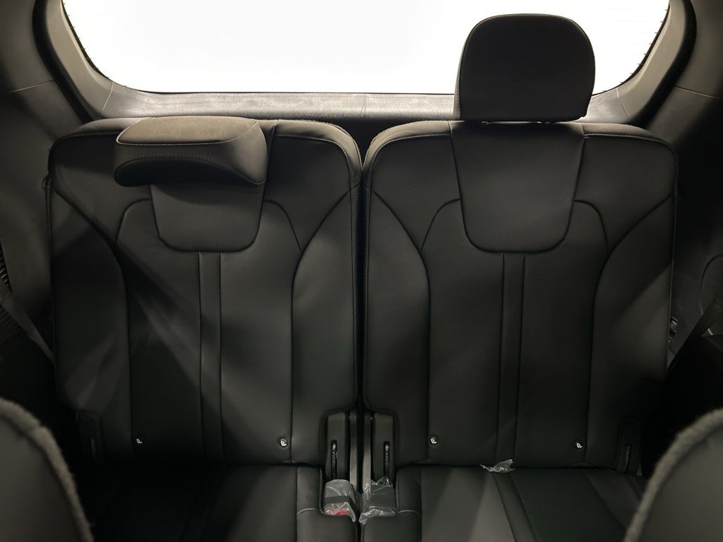 new 2026 Kia Sorento Hybrid car, priced at $44,545