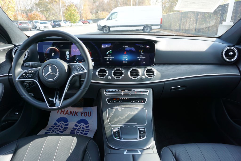 Thumbnail: 2022 Mercedes-Benz E-Class - 16