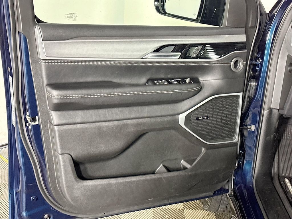 2026 Jeep Grand Wagoneer Upland