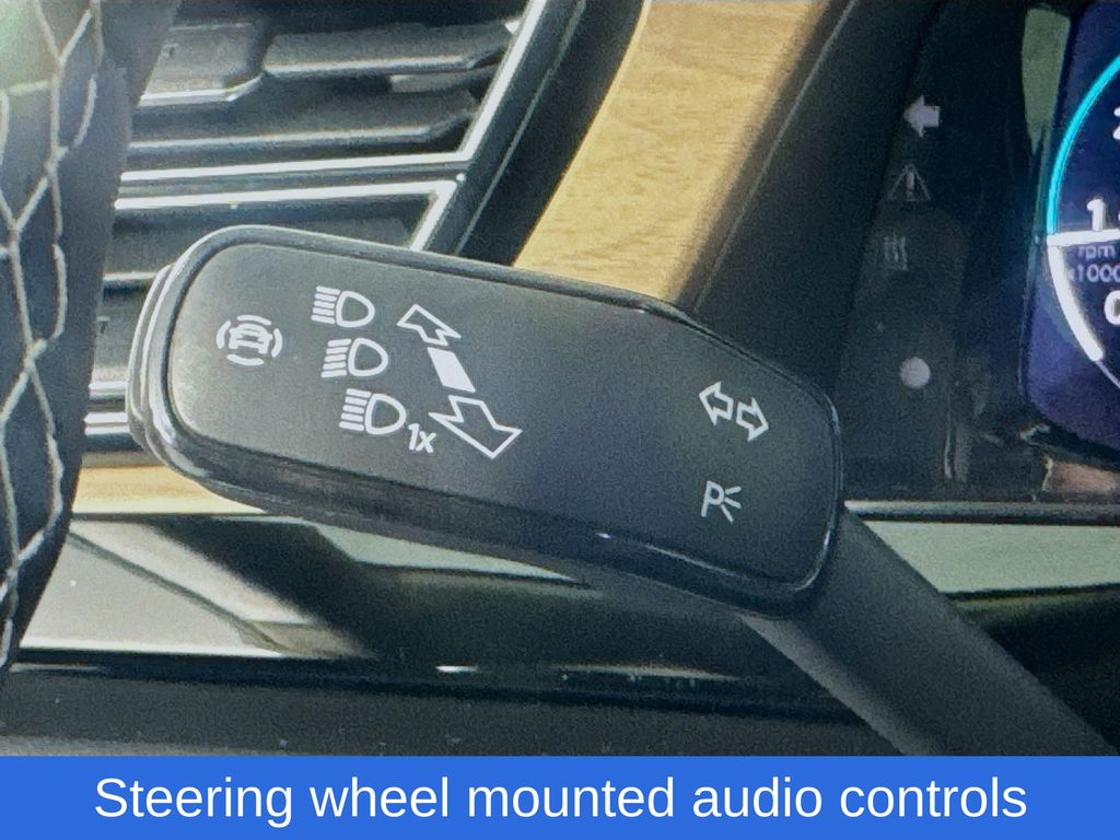 Used Car 2024 Volkswagen Atlas  2.0t Se W/technology For Sale Under $30,000 In Austin, Texas