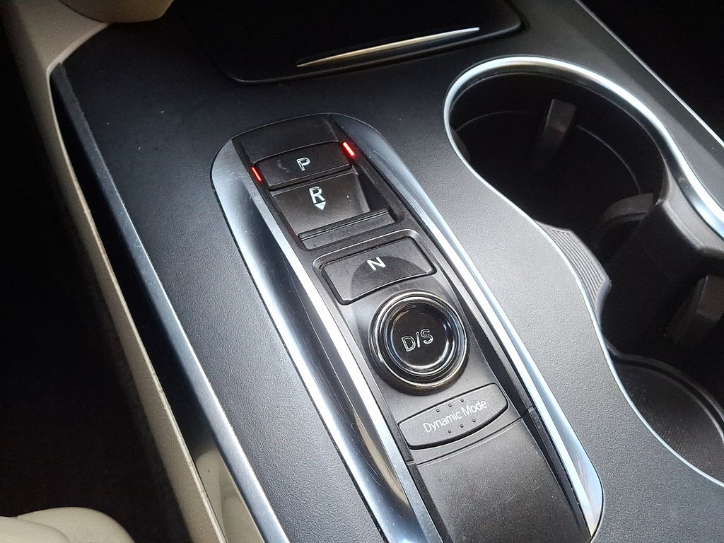 Thumbnail: 2018 Acura MDX - 16