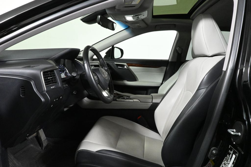 Thumbnail: 2019 Lexus RX - 3