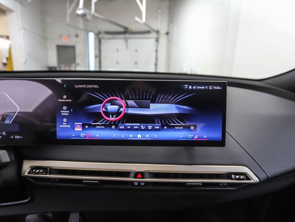 Thumbnail: 2026 BMW iX - 18