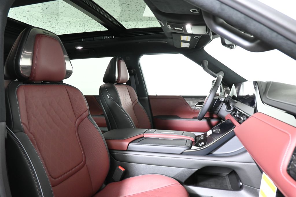 Thumbnail: 2026 INFINITI QX80 - 22