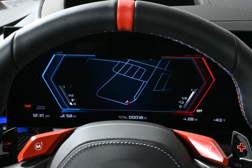 Thumbnail: 2026 BMW M5 - 21