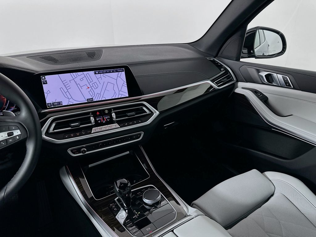 Thumbnail: 2023 BMW X5 - 23