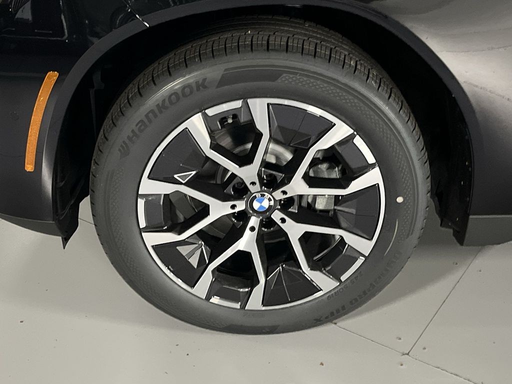 Thumbnail: 2026 BMW X3 - 10