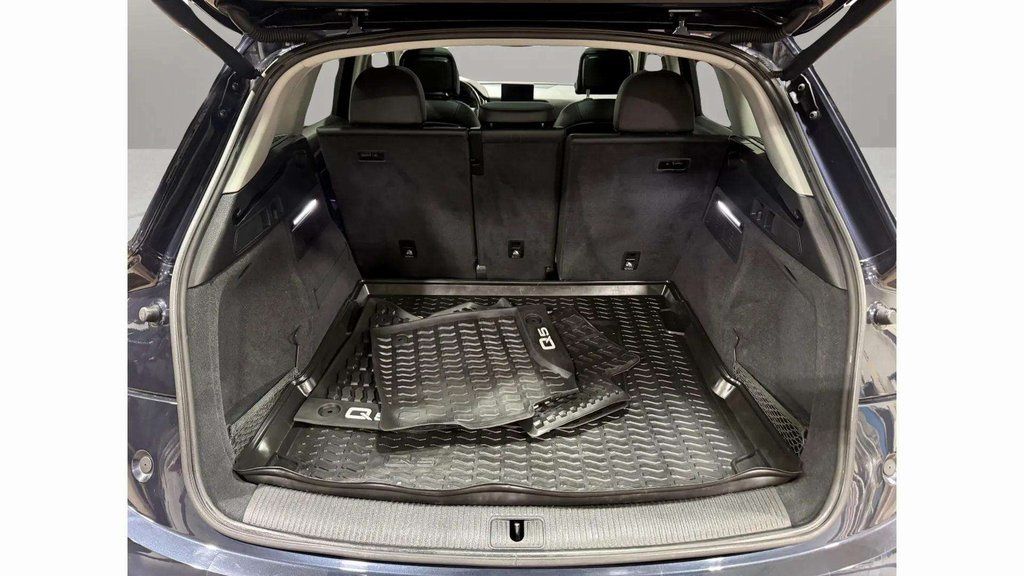 Used 2019 Moonlight Blue Metallic Audi 2.0T Premium image 28