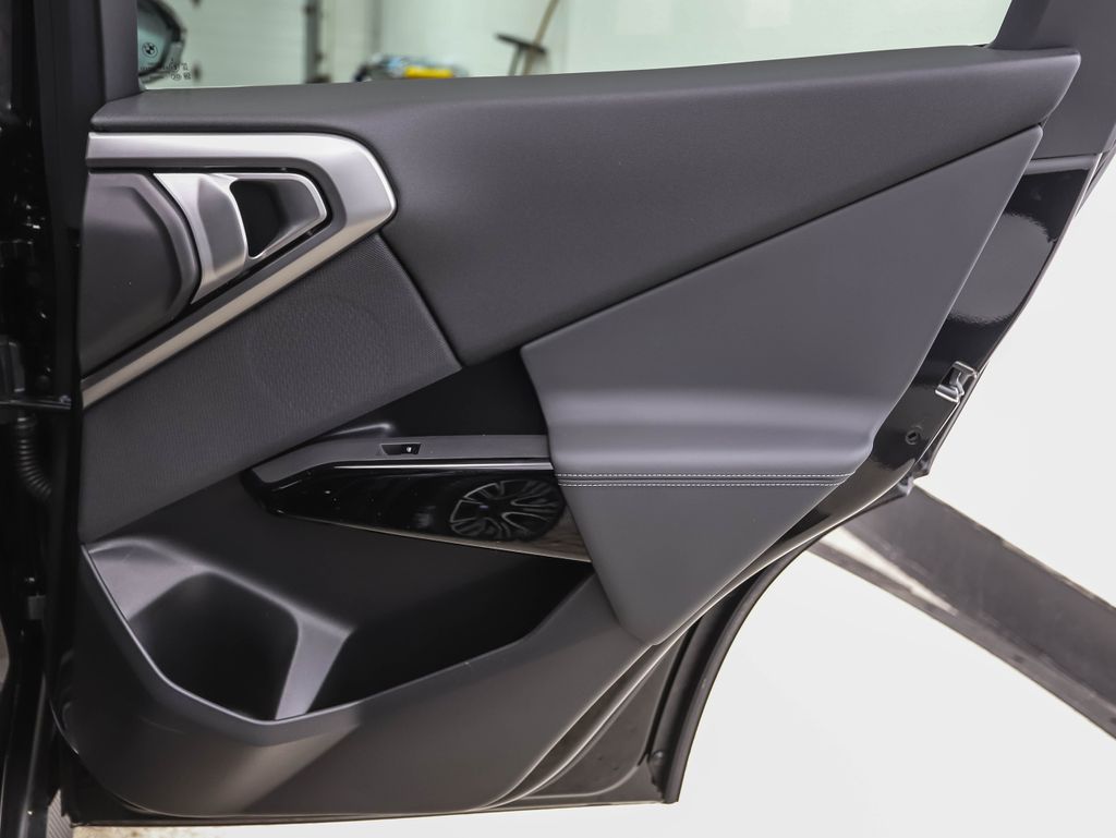 Thumbnail: 2026 BMW X3 - 25