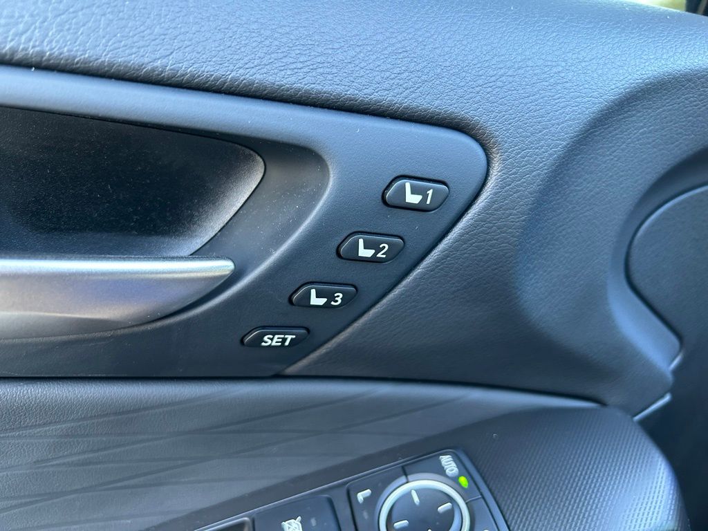 Thumbnail: 2025 Lexus IS - 18