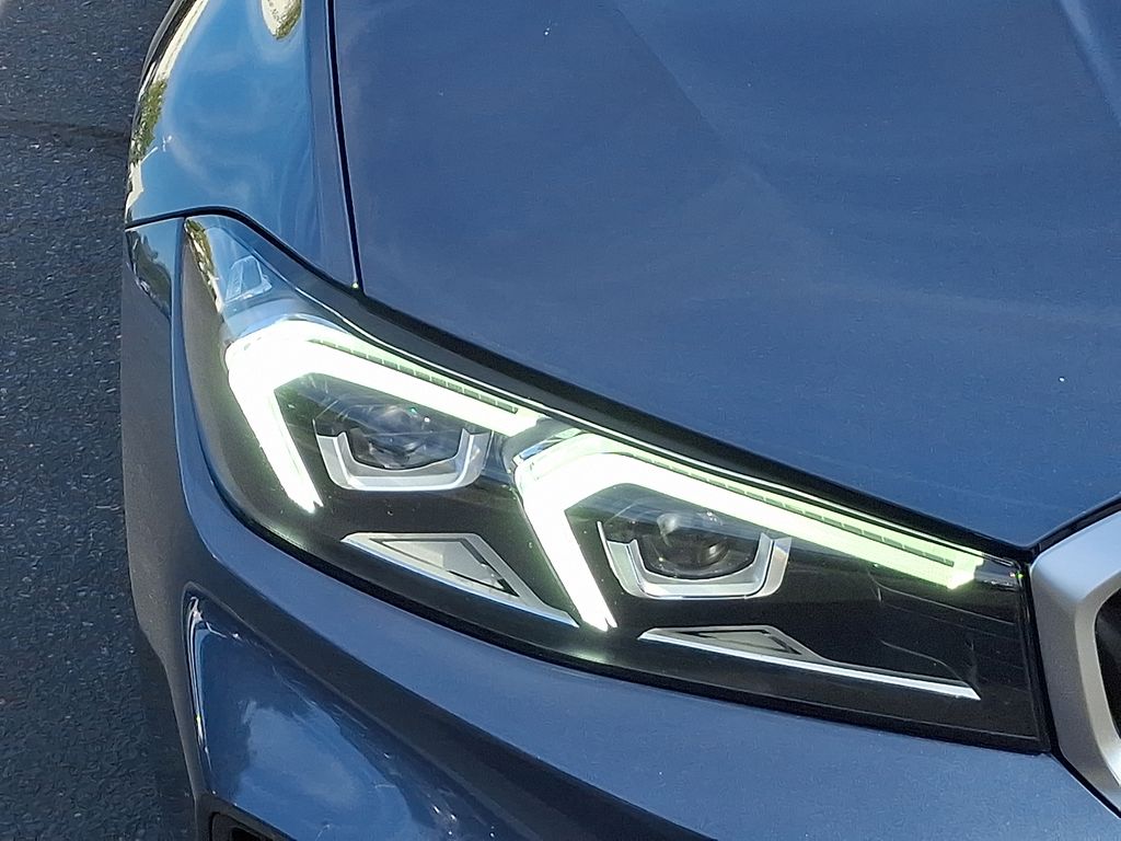 Thumbnail: 2025 BMW 3 Series - 9