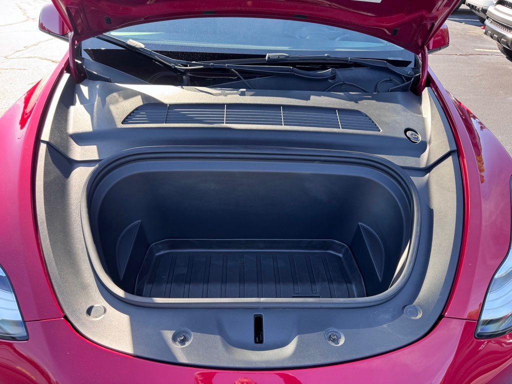TeslaModel Y32