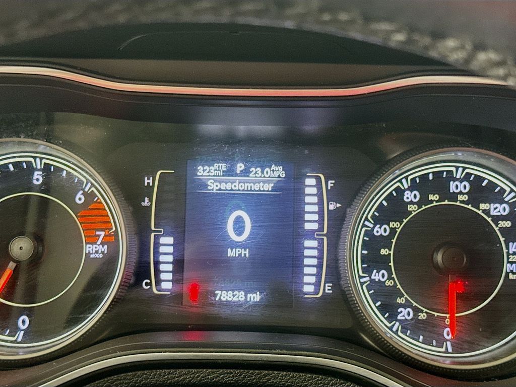 Used Car 2021 Jeep Cherokee  Latitude Plus For Sale Under $20,000 In Austin, Texas