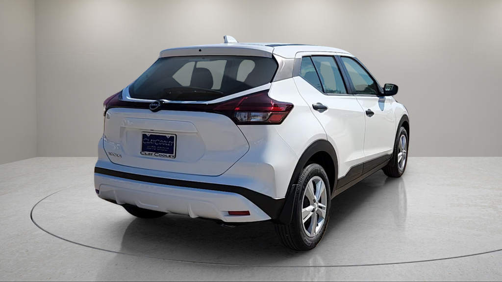 2025 Nissan Kicks Play