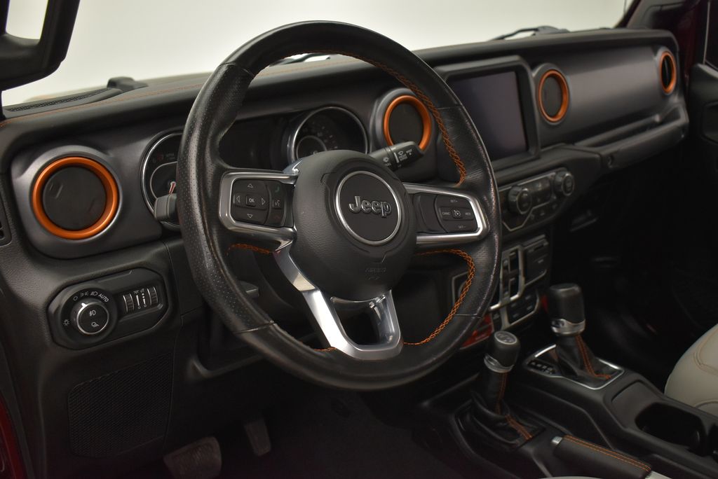 Thumbnail: 2021 Jeep Gladiator - 18