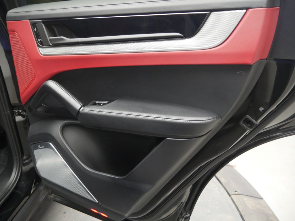 Thumbnail: 2026 Porsche  - 21