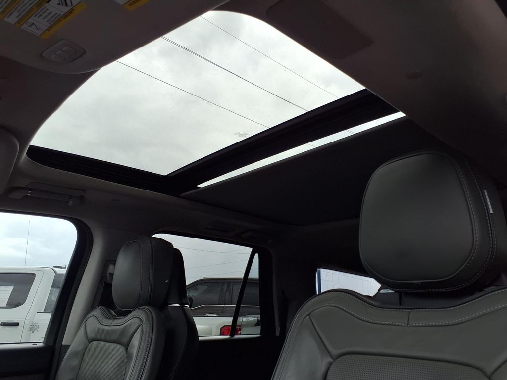 2024 Lincoln Navigator L Black Label Gray at Wharton Ford