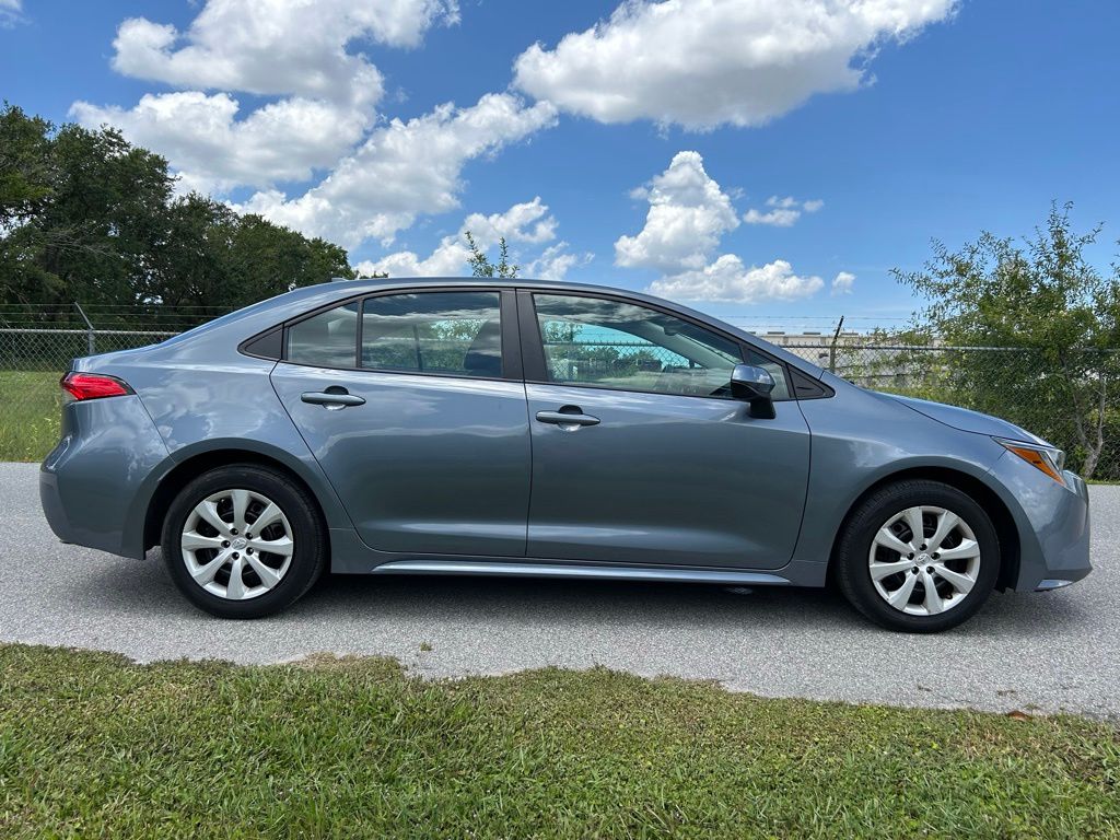 Thumbnail: 2022 Toyota Corolla - 6