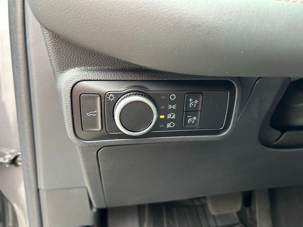 Thumbnail: 2025 Ford Explorer - 18