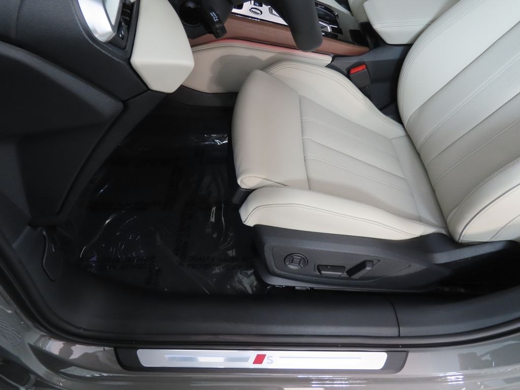 Thumbnail: 2025 Audi A5 - 32