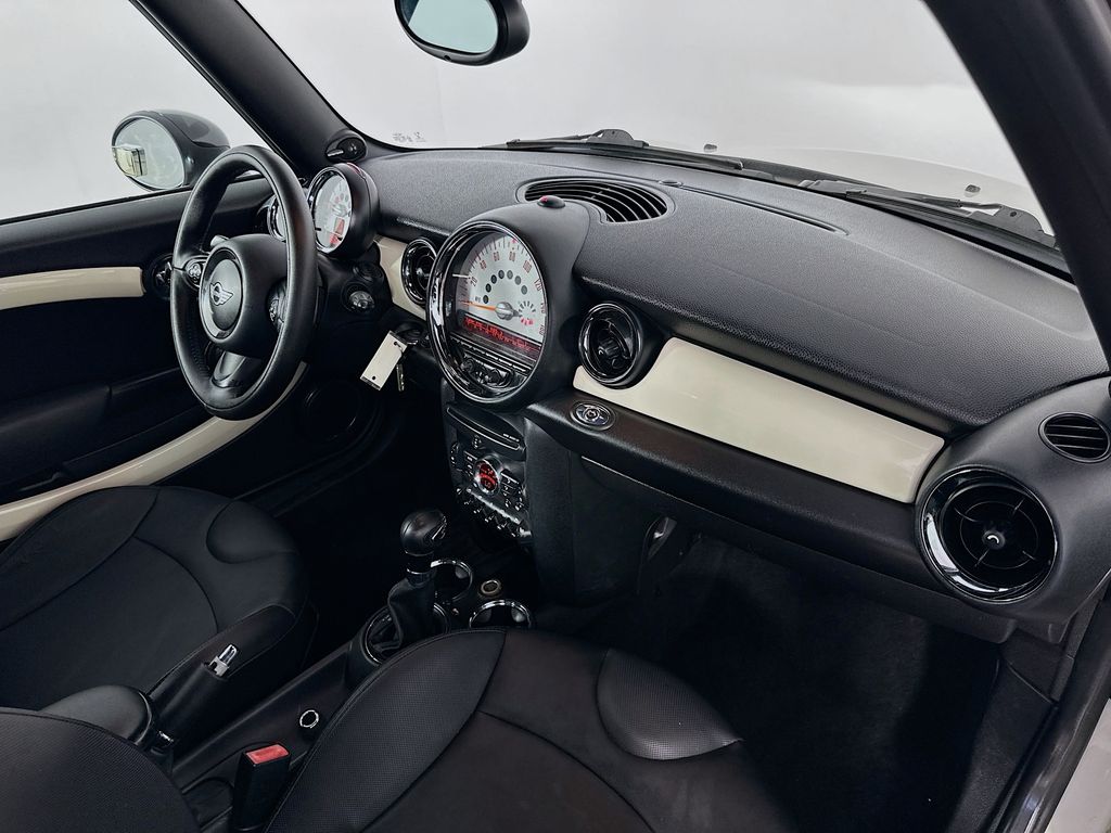 2012 MINI Cooper Base 27