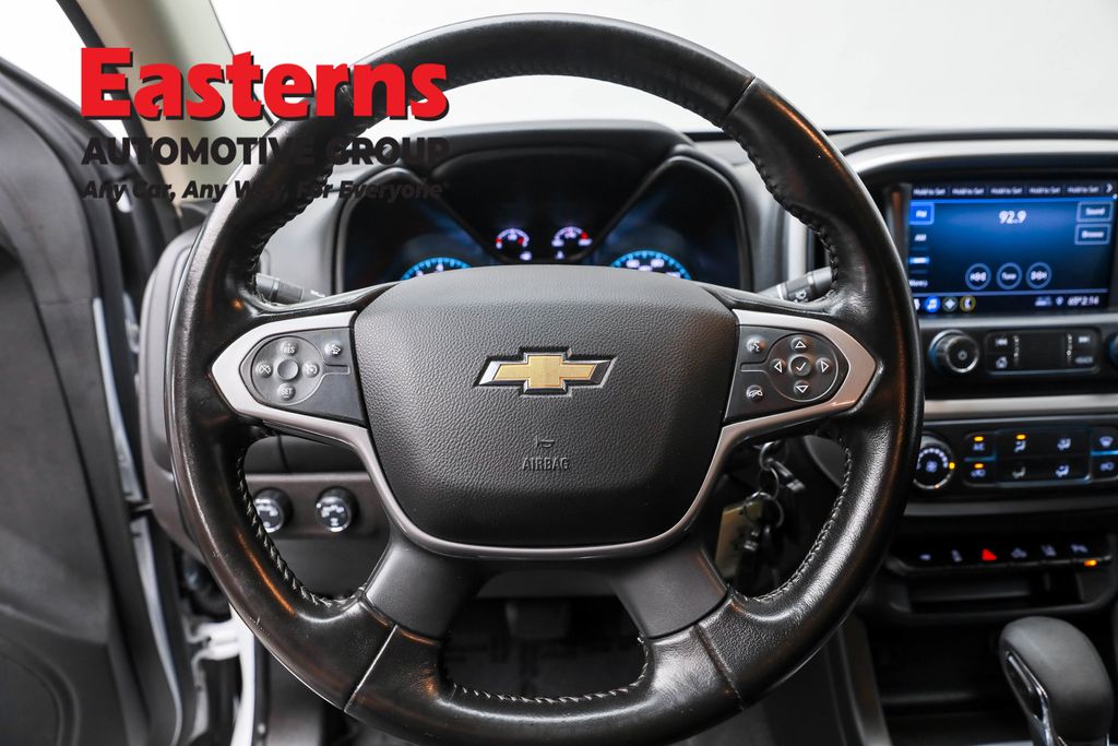 Used 2022 White Chevrolet LT image 10