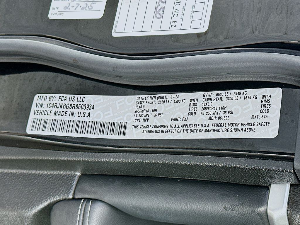 JeepGrand Cherokee L36