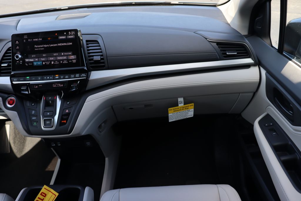 Thumbnail: 2026 Honda Odyssey - 17