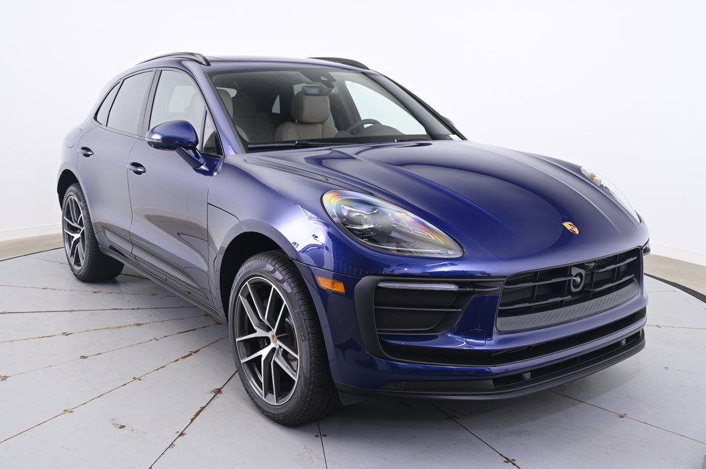Thumbnail: 2025 Porsche Macan - 9