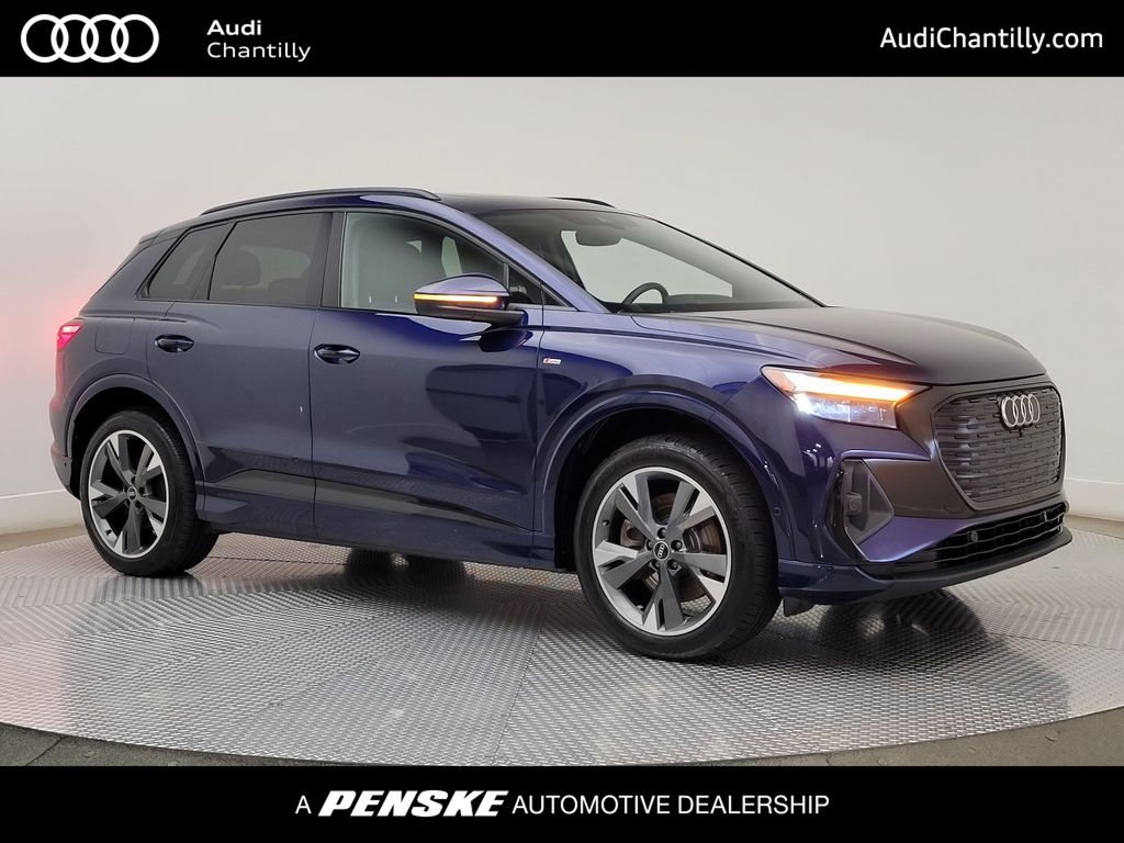 Thumbnail: 2023 Audi Q4 e-tron - 1