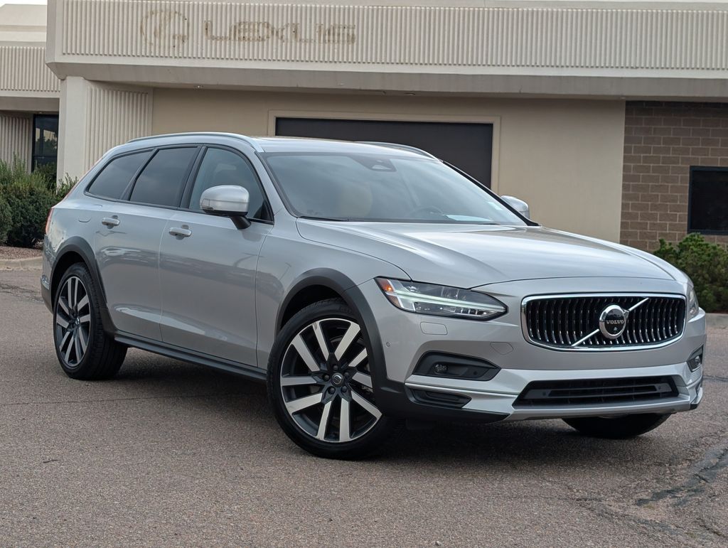 Silver Dawn Metallic 2023 Volvo V90 Wagon All-Wheel Drive Automatic
