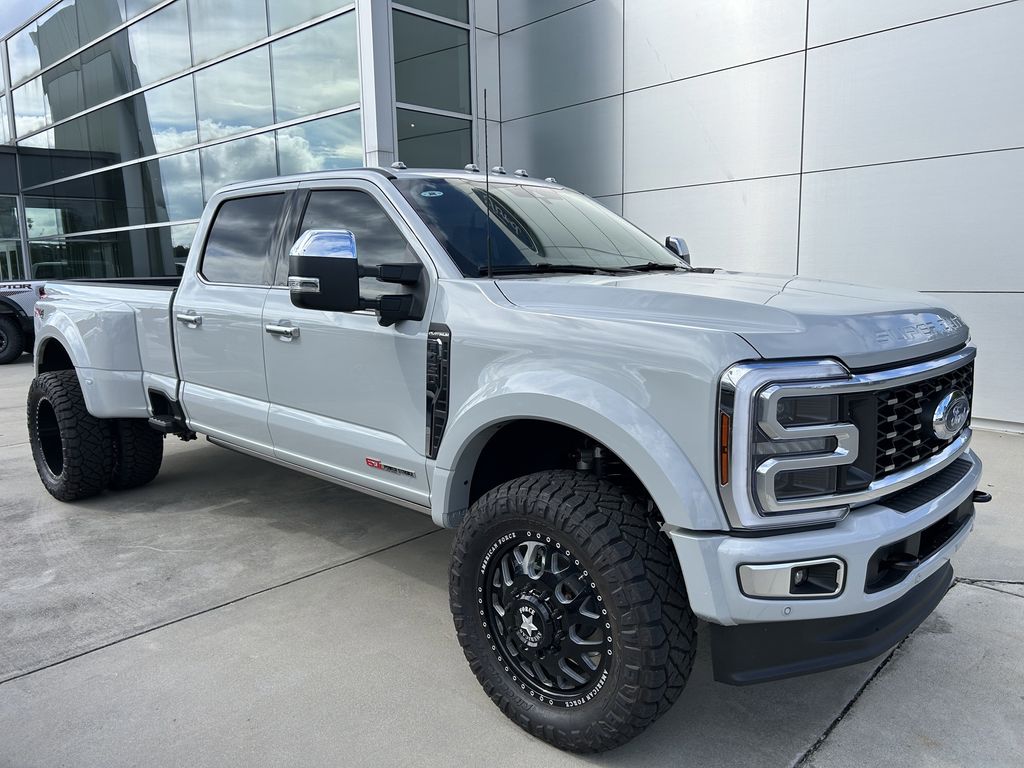 2025 Ford F-450 Super Duty 