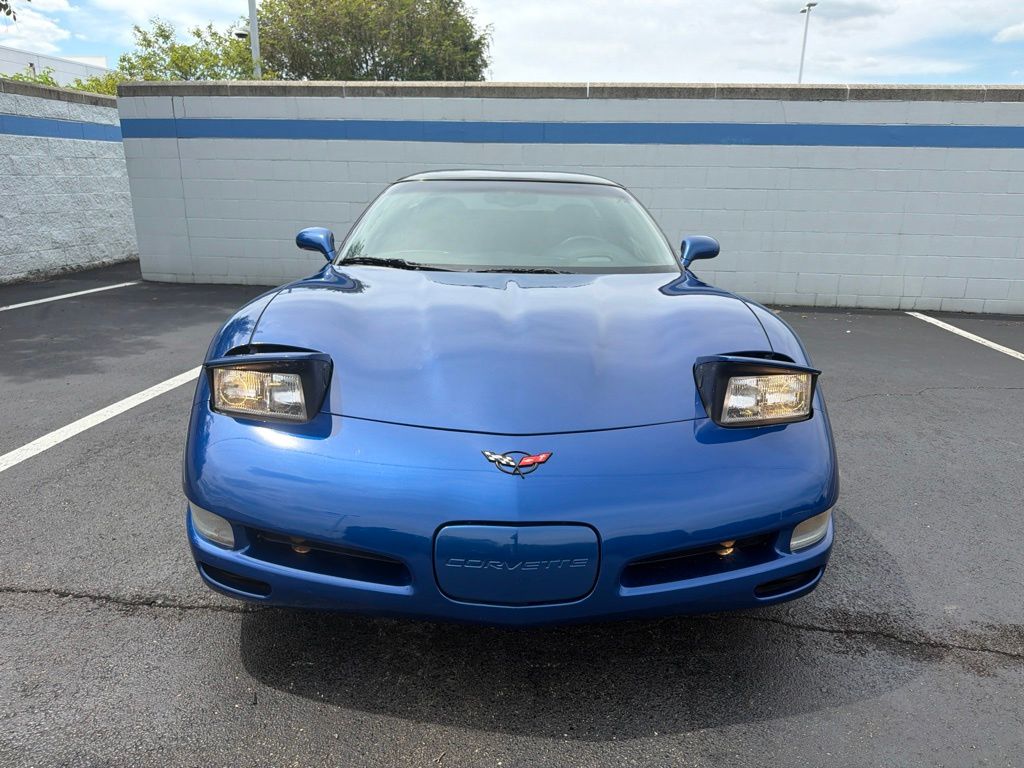 Thumbnail: 2002 Chevrolet Corvette - 8