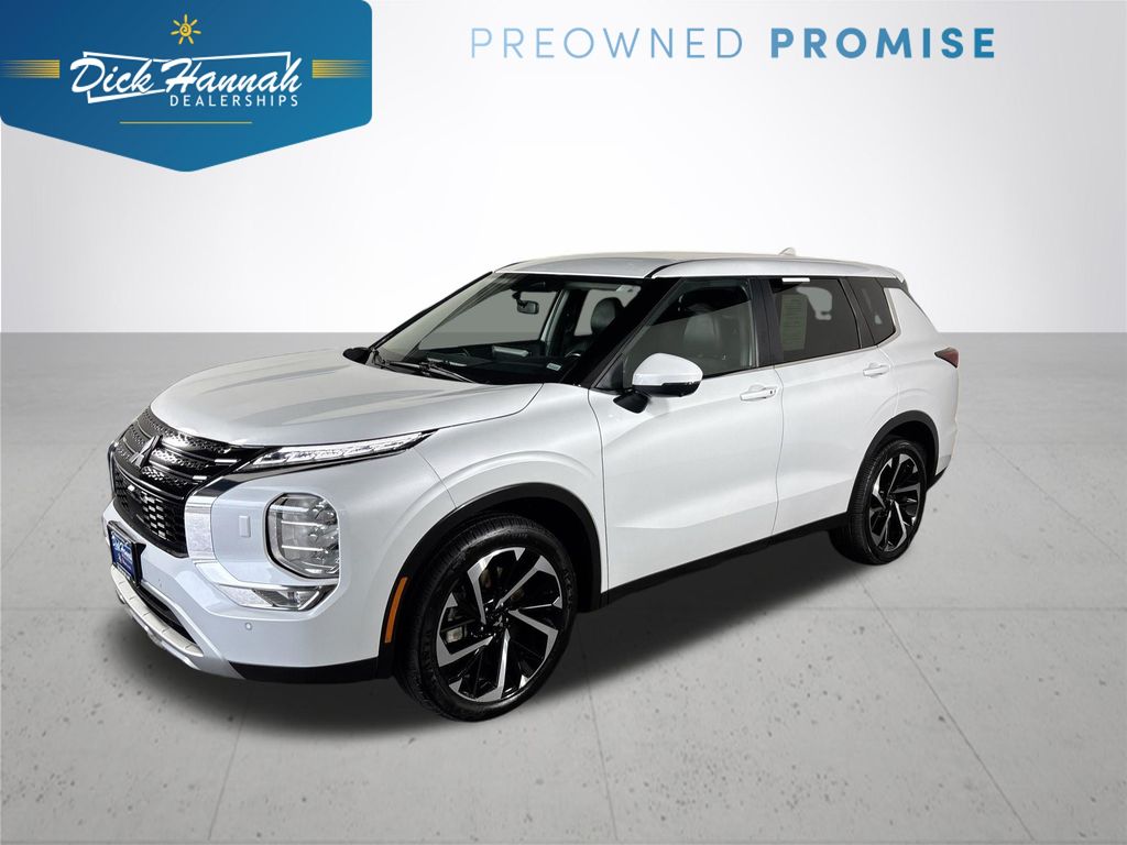 2024 Mitsubishi Outlander SE