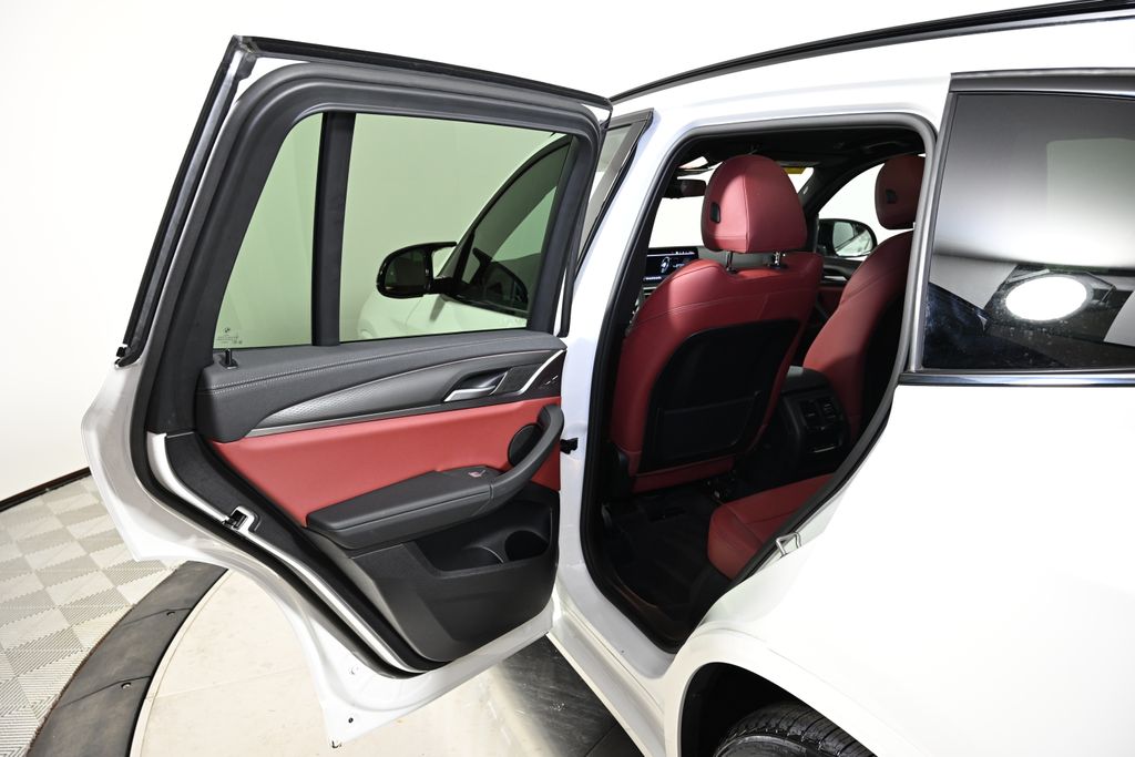 Thumbnail: 2024 BMW X3 - 24