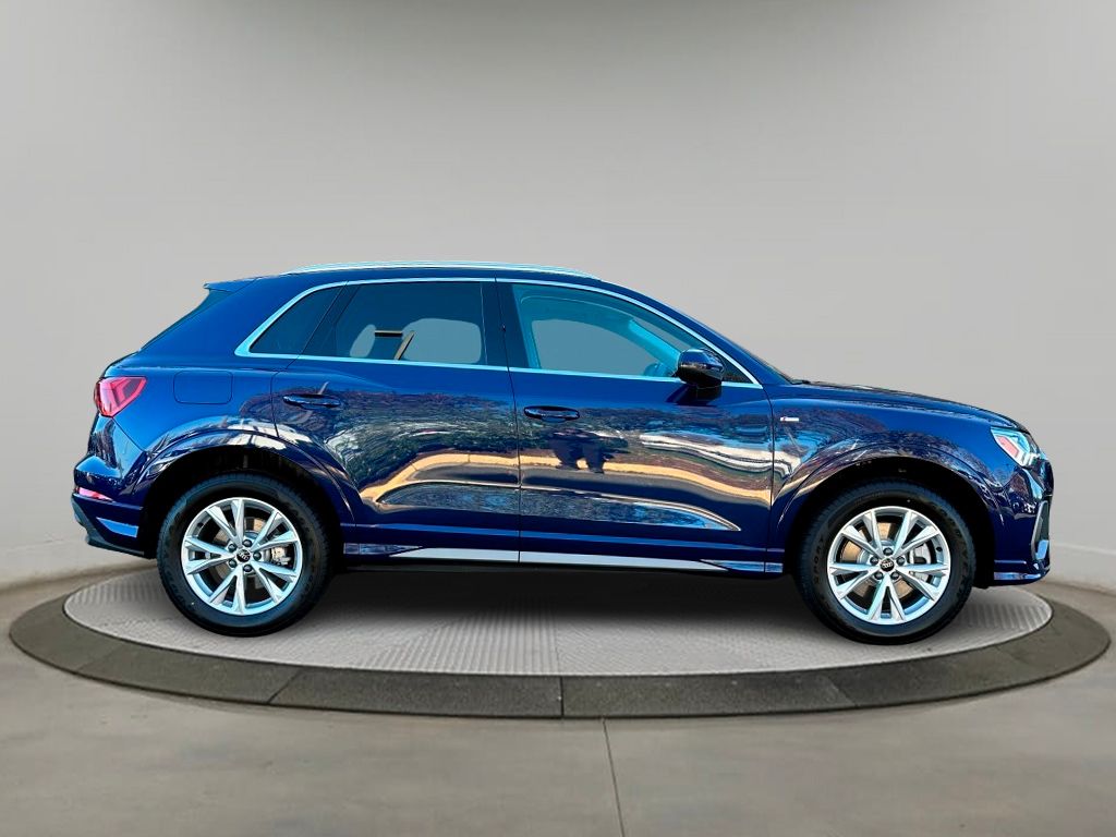 2025 Audi Q3  2