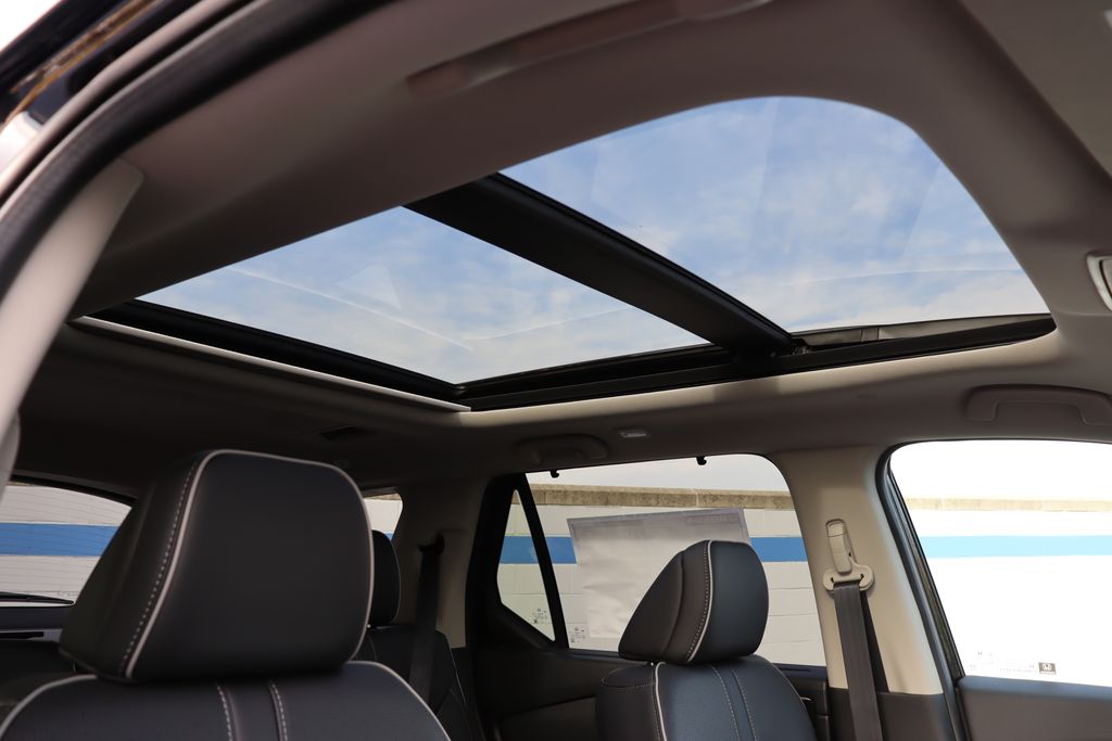 Thumbnail: 2025 Honda Pilot - 30