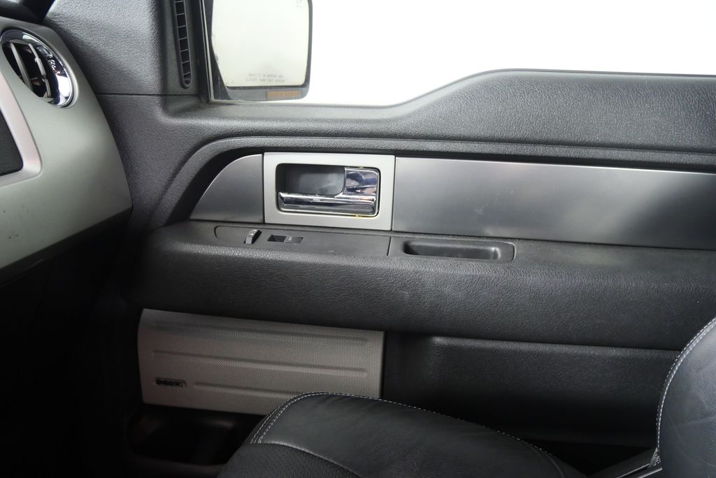 2013 Ford F-150 FX4 28