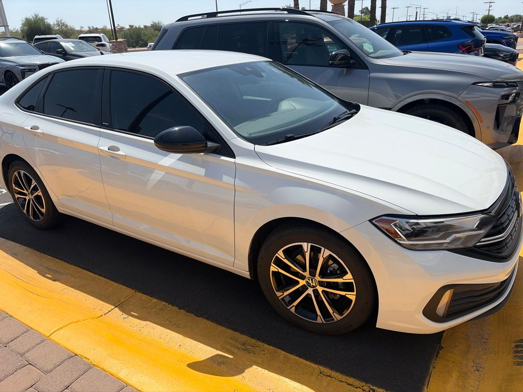 Thumbnail: 2024 Volkswagen Jetta - 2