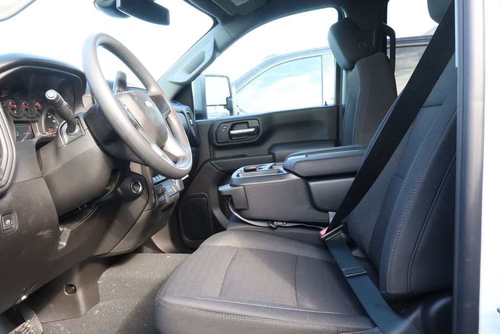 Thumbnail: 2026 Chevrolet Silverado 2500 - 13