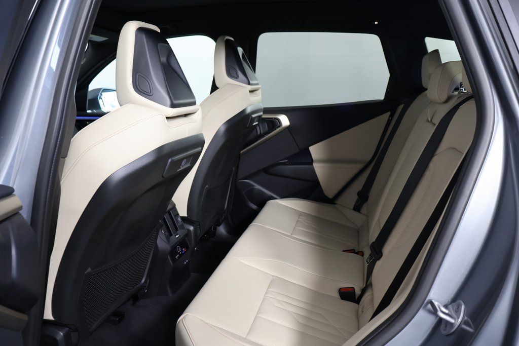 Thumbnail: 2025 BMW X3 - 6