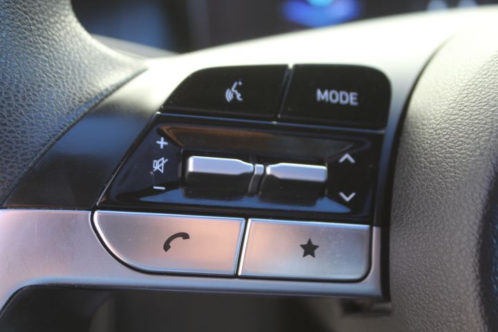 Used Car 2022 Hyundai Santa Cruz  Sel For Sale Under $25,000 In Georgetown, Texas