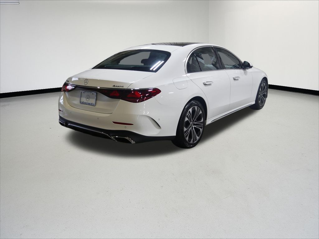 Thumbnail: 2026 Mercedes-Benz E-Class - 5