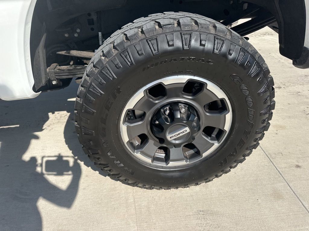 2024 White Metallic Ford Super Duty F-250 SRW Platinum 4X4 Truck