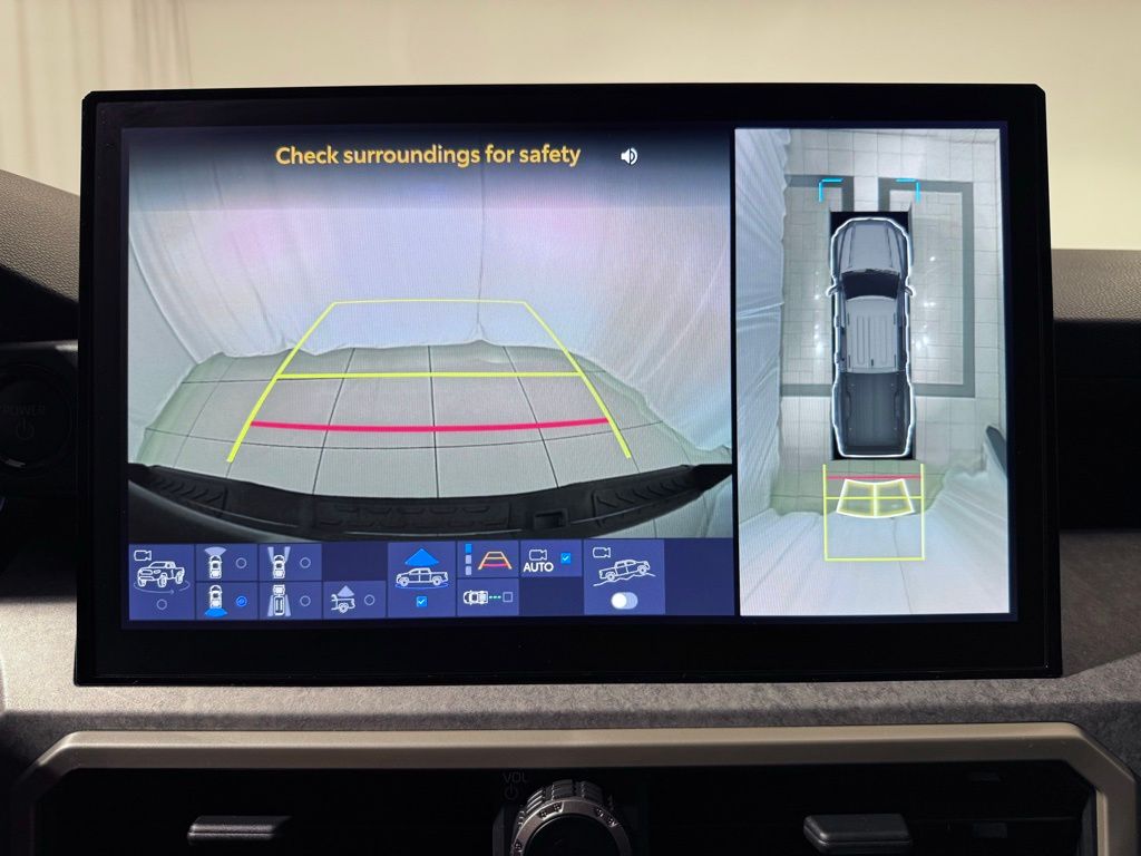 Thumbnail: 2024 Toyota Tacoma - 25