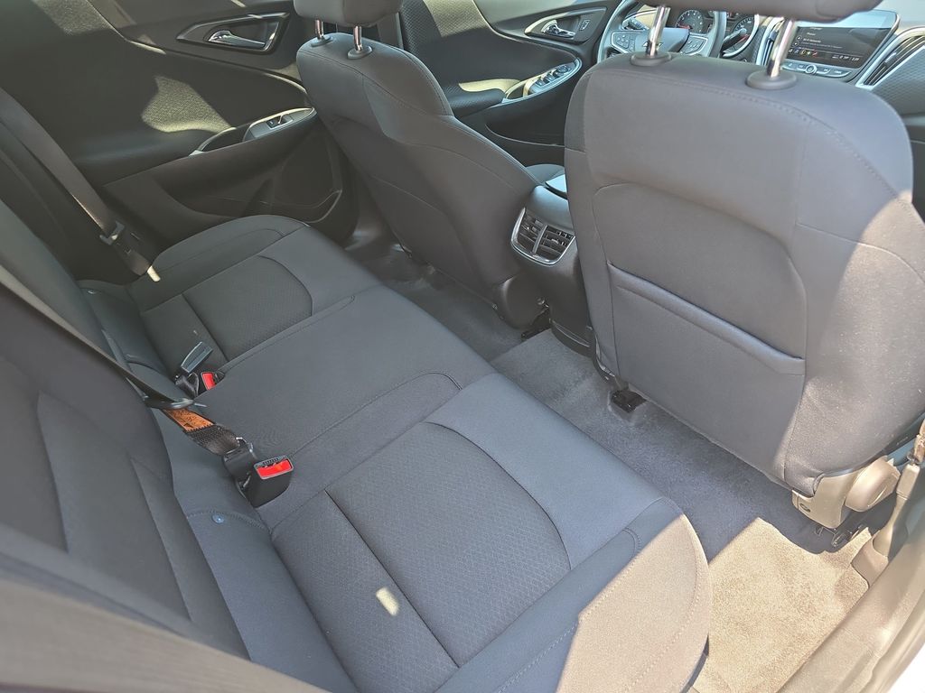 Used 2025 Chevrolet Malibu Sedan